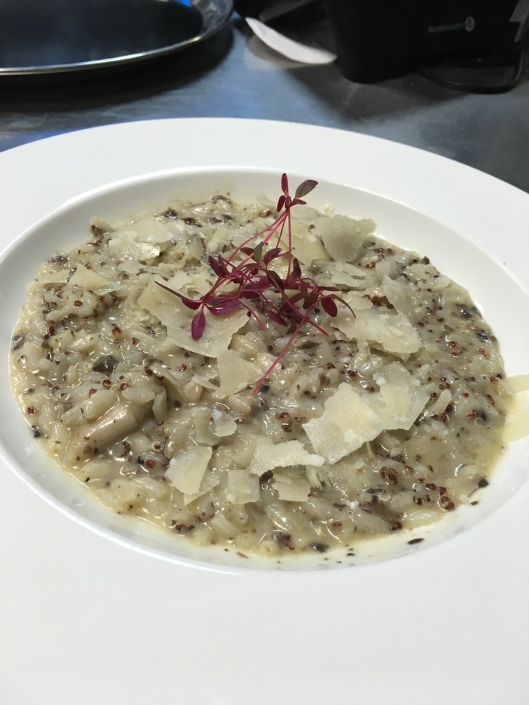 Risotto cremoso ai funghi con parmigiano